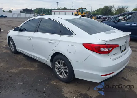 2017 Hyundai Sonata z USA, uszkodzony, nr VIN 5NPE24AF5HH581648